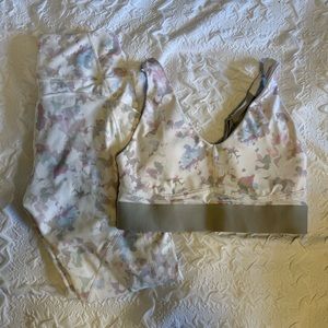 Watercolour Fabletics set, leggings and sports bra